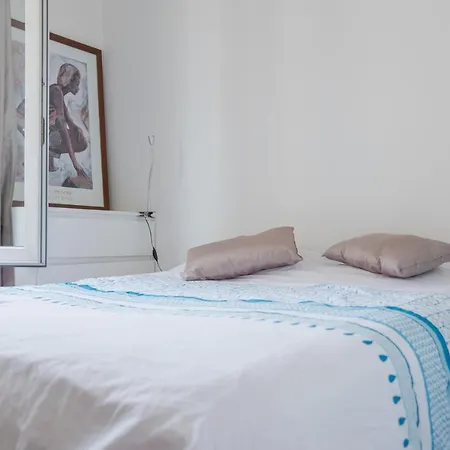 Apartment Beautiful Near La Motte-picquet Paris